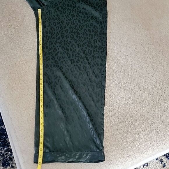 INC International Concepts Emerald Green Cheetah Print Pajama Set - Size Large - Picture 10 of 13